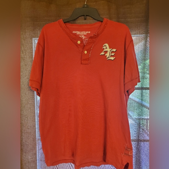 American Eagle Outfitters Other - American Eagle Men's quarter button tshirt